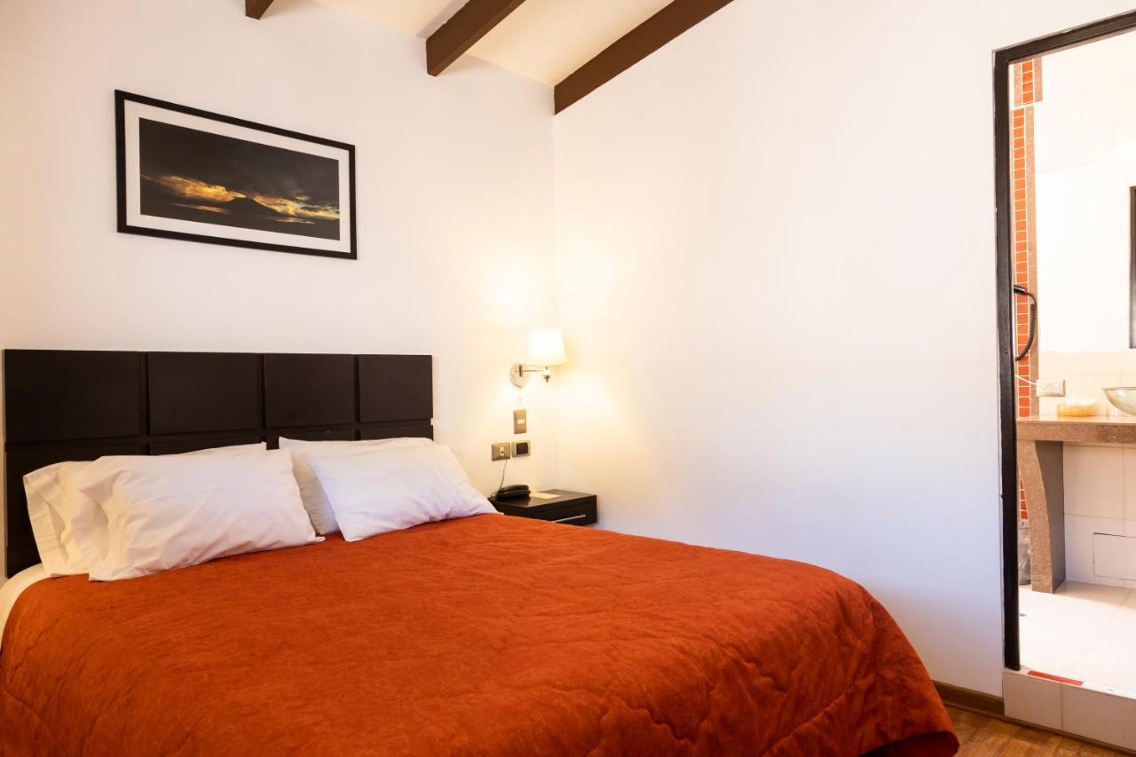 Hostal & Apartments El Triunfo Куско Екстериор снимка