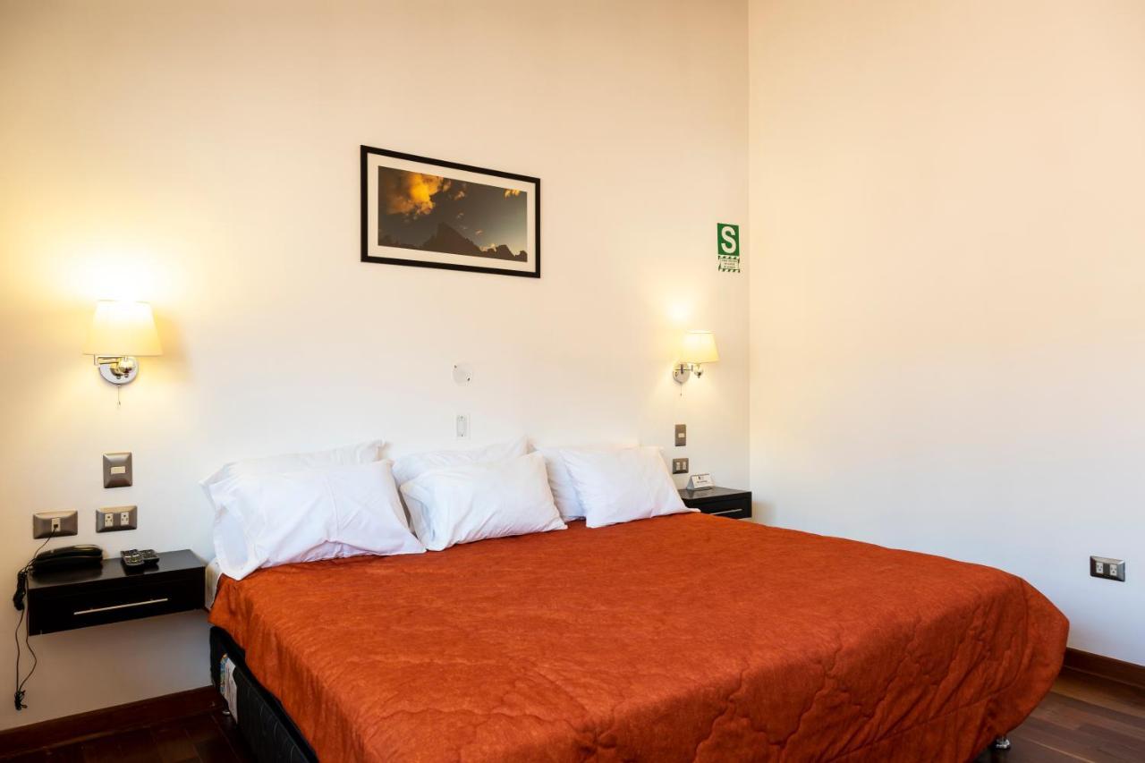 Hostal & Apartments El Triunfo Куско Екстериор снимка