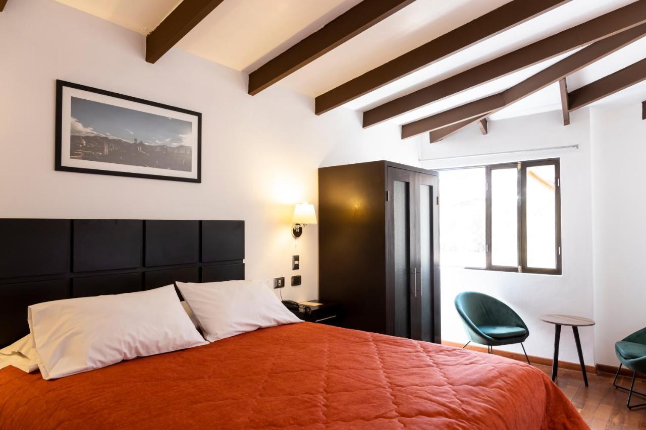 Hostal & Apartments El Triunfo Куско Екстериор снимка