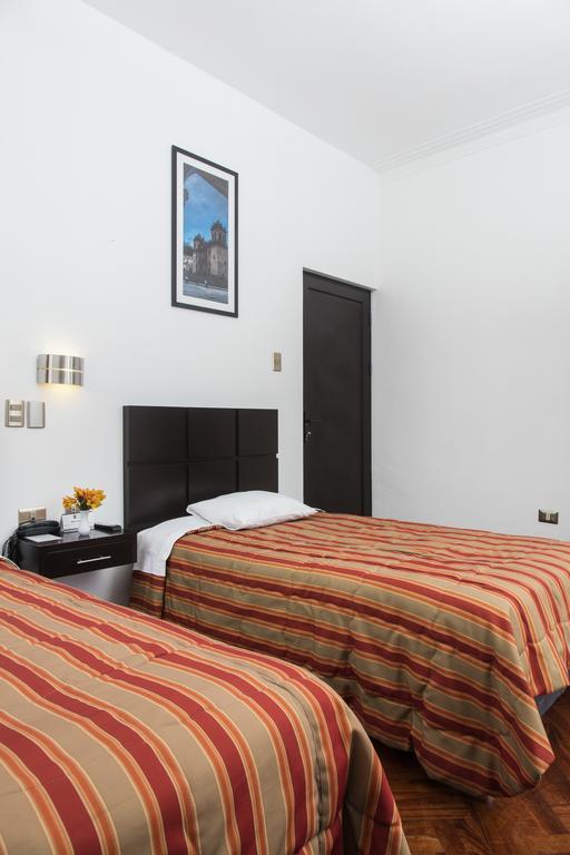 Hostal & Apartments El Triunfo Куско Екстериор снимка