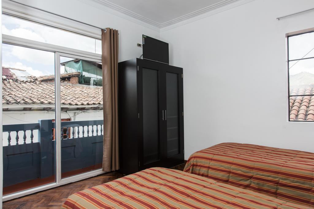 Hostal & Apartments El Triunfo Куско Екстериор снимка