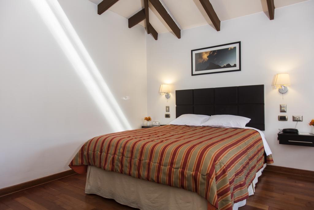 Hostal & Apartments El Triunfo Куско Екстериор снимка