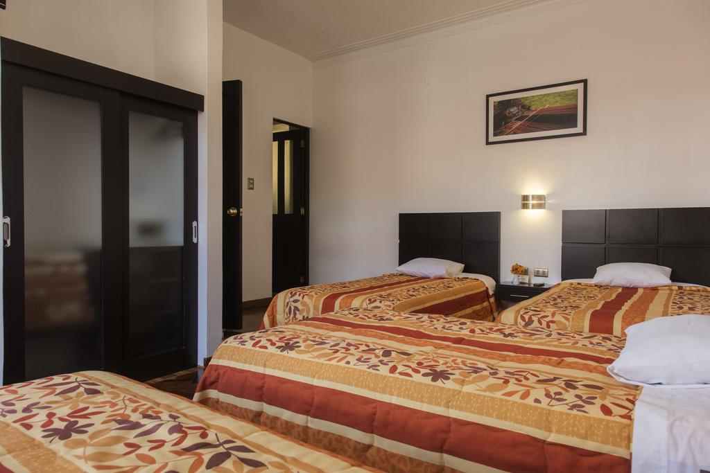Hostal & Apartments El Triunfo Куско Екстериор снимка